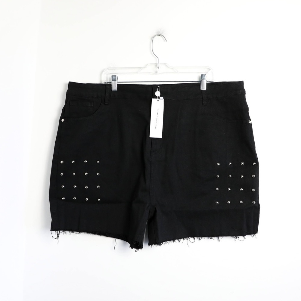NWT Rosegal black denim shorts raw hem studded plus size 5X curvy high rise new